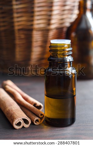 Essential cinnamon oil
