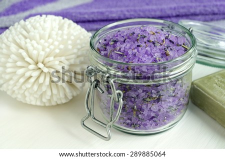 Bath salt with lavender extract and dried lavender