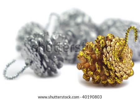 decorative pine cones