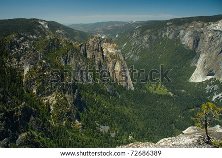 All you can see hiking your way to Taft Point in Yosemite Park, California, USA
