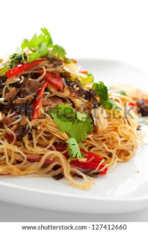 Chinese Cuisine - Crystal Noodles with Beef and Asparagus