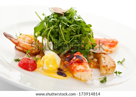 Salad with King Red Crab, Shrimps, White Asparagus, Poached Quail Eggs, Rucola and Truffle