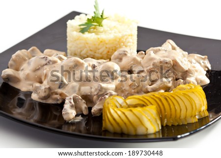 Risotto with Beef, Mushrooms and Cream Sauce