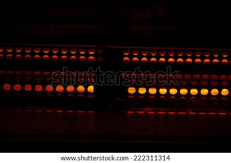 Hot heating element inside the electric furnace