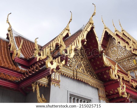 Unique Thai art of the roof part of the Marble Temple / Thai art was also shown in the roof top of The Marble Temple, Bangkok, Thailand
