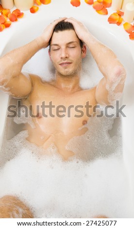 washing body in bathtube