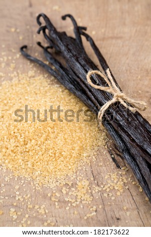 vanilla pods and brown cane sugar