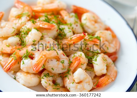 shrimps cooked with garlic and dill
