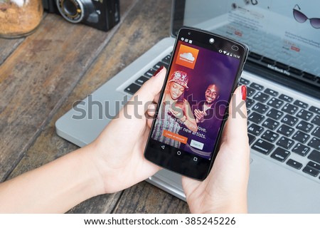 CHIANG MAI, THAILAND -March 2, 2016:LG Nexus 5 open SoundCloud online-platform and site to distribute digitized audio information and having the functions of a social network.
