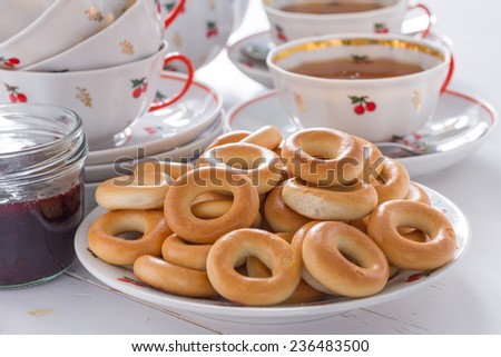 Russian tea party - ring shaped bread, tea, jam