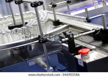 Conveyor for the production of medicines
