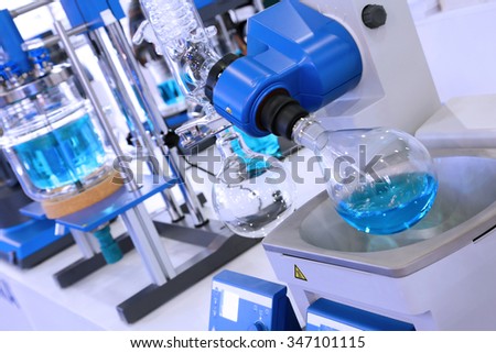 Medical laboratory for carrying out chemical reactions
