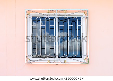 The sliding glass window and Stainless Wire of modern building