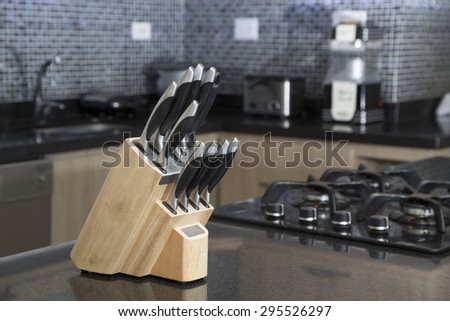 set of knives for kitchen