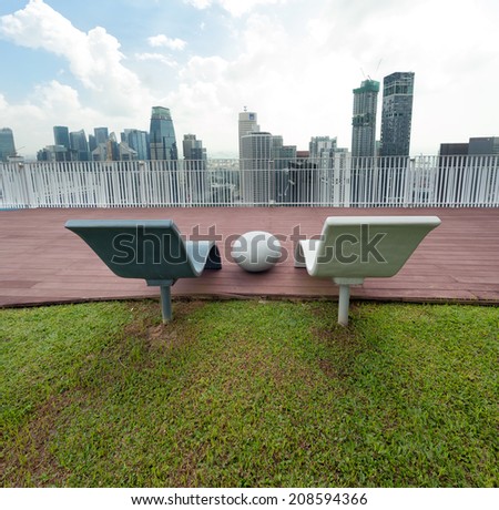 SINGAPORE - 2 JAN, 2014: The Pinnacle at Duxton unique housing project in Singapore, it features the world\'s two longest sky gardens of 500 meters each which link seven buildings. Famous attraction