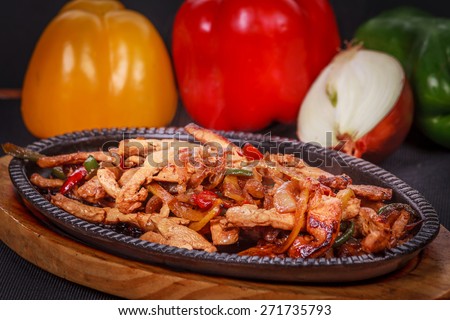 Chicken Fajita: An delicious chicken fajita dish with vegetables  Location: At Rawan Cake in Amman ,Jordan