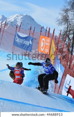 VEYSONNAZ, SWITZERLAND - JANUARY 15:  FIS World Championship Snowboard Cross finals. Pierre Vaultier on January 15, 2010 in Veysonnaz, Switzerland
