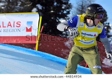 VEYSONNAZ, SWITZERLAND - JANUARY 15: World championship Snowboard cross  finals. finalist Paul Henri de le Rue. January 15 in Veysonnaz, Switzerland.