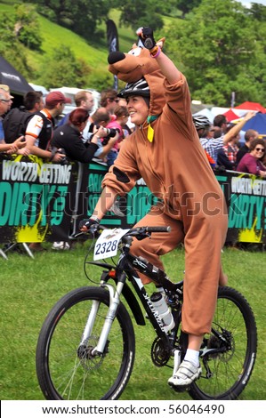 LEDBURY, UK-JUNE 19: Scooby Doo in the 24 hour 2010 Mountain Mayhem mountain bike competition: June 19, 2010 in Ledbury UK