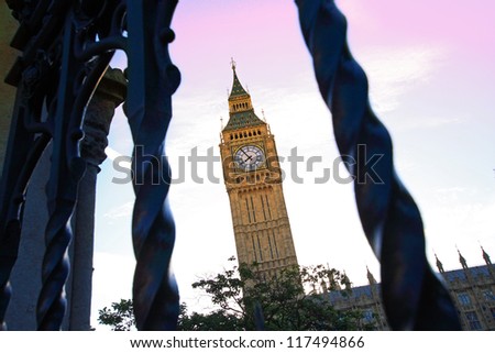 Big Ben in th emorning seen through the gate of  Westminster Abbey