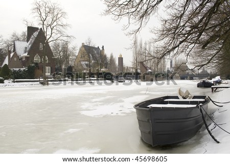 Winter scene in villa district in Amsterdam (Netherlands)