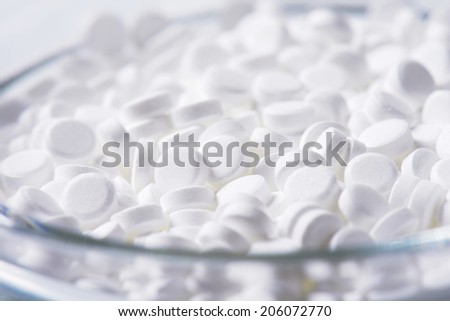 Sugar substitute pills