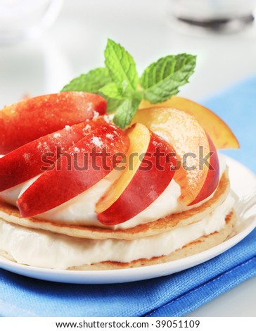 Pancakes with sweet cheese and fruit