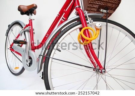 Bicycle lock anti-theft key