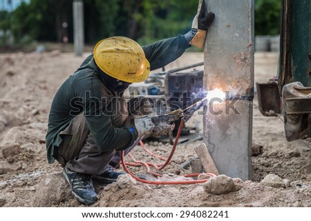Welding work for concrete pile of building