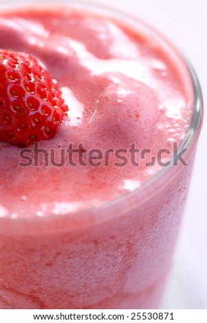 strawberry frappe, closeup texture on top.