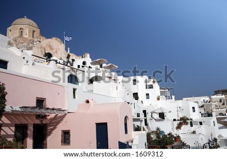 View of the traditional Cycladic (Greek) architecture of the cliffside town of Oia, in Santorini.