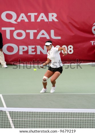 Chinese tennis player Li Na on court at the Qatar Total Open, February 20, 2008, during her defeat of world No 6, Russia\'s Anna Chakvetadze