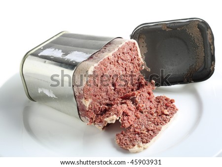 stock-photo-a-tin-of-corned-beef-or-bully-beef-open-on-a-plate-45903931.jpg