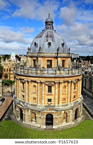 The landmark Radcliffe Camera reading room of the University\'s Bodleian Library in central Oxford, England