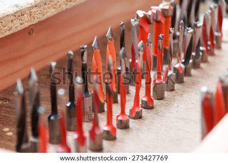 Wood drill bits, equipment for woodworking