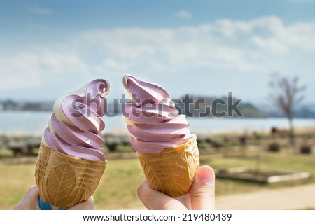Couple Ice Cream Cone