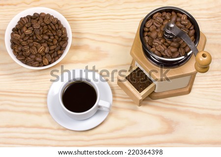 coffee mill;  drink; caffeine;  tool; black; utensil; ground,isolated;
