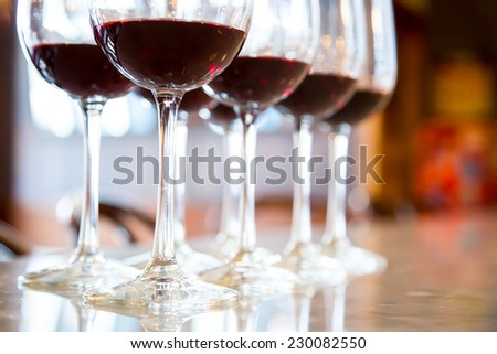 Red wine Glasses for wine tasting