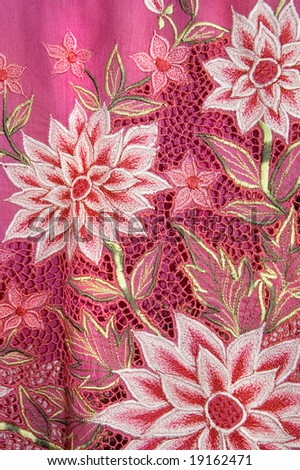 Pink Kebaya Cloth With intricate embroidery of White Flowers