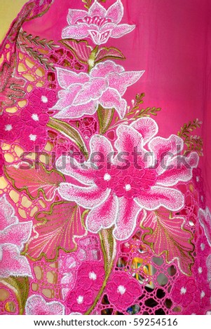 Dark pink Kebaya cloth With intricate embroidery of white flowers