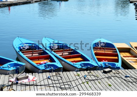 Electric Boats on a Loading Point