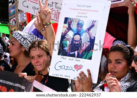 Marseilles - France - 9 august 2014 - demonstration for peace between Israel and Palestine, against the Israeli bombing in Gaza