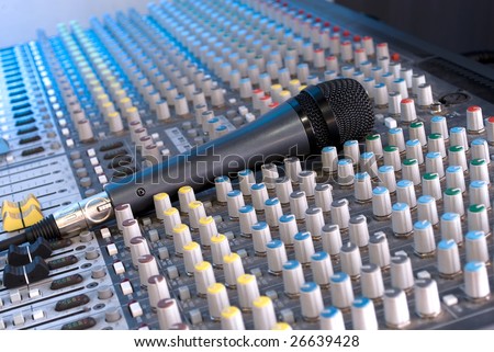 Studio microphone and mixing console