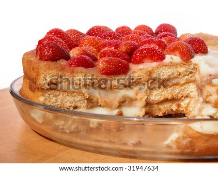 Strawberry Sponge Cake with creamy almond cream.