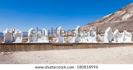 Goldwell Open Museum: in the middle of Nevada desert, abandoned ghost sculptures