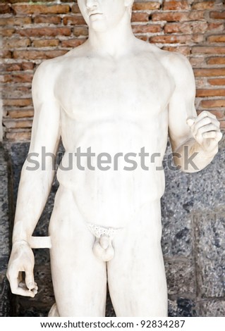 Greek statue in an Italian museum, original (more than 1700 years old)