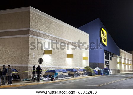 GERMANTOWN - NOVEMBER 26: Best Buy black friday shoppers start camp out at 12AM  November 26 2010, MD, 2010 in Germantown, Maryland