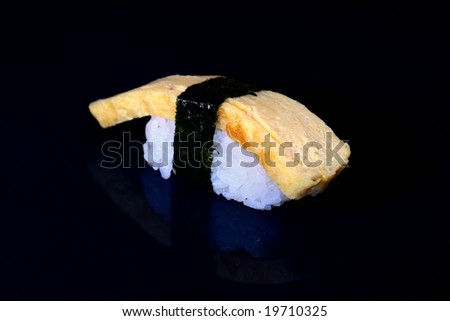egg sushi roll