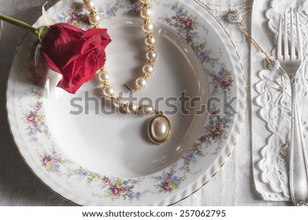 dinner with love,  the woman\'s happiness,romantic dinner waiting for a woman of class with red roses