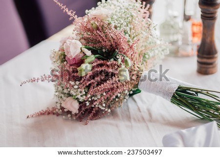 wedding bouquet creamy look in fine art style